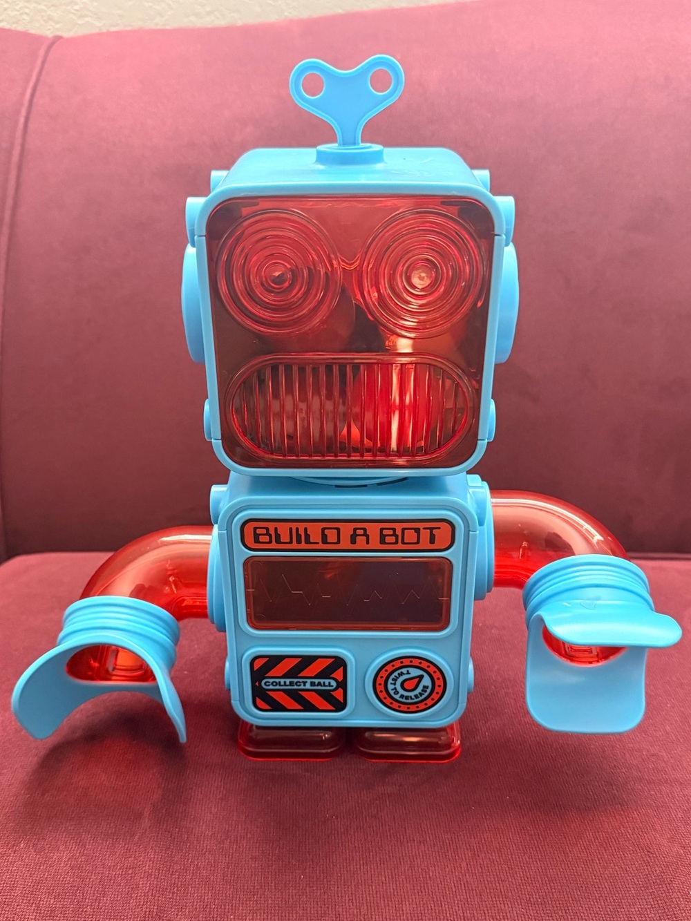 Discovery #Mindblown DIY Prize-Pod Robot Build-a-Bot Vending Machine